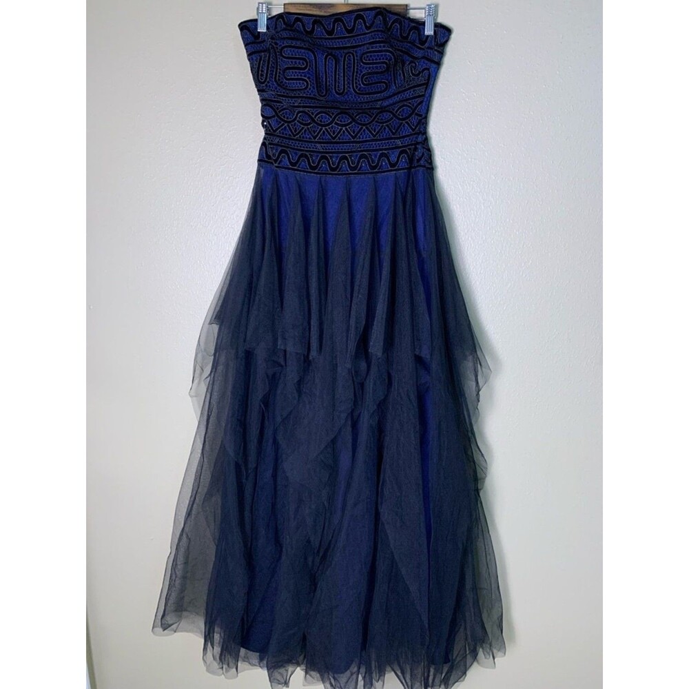 BCBGMAXAZRIA Velvet Embroidered Tulle Midi Dress Strapless Navy Black Women’s 4 - Picture 3 of 9